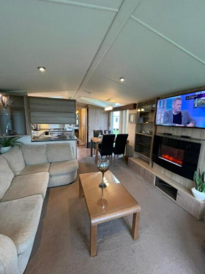 Millfields Holiday Park - Diamond Deluxe - Coastal Caravan Breaks